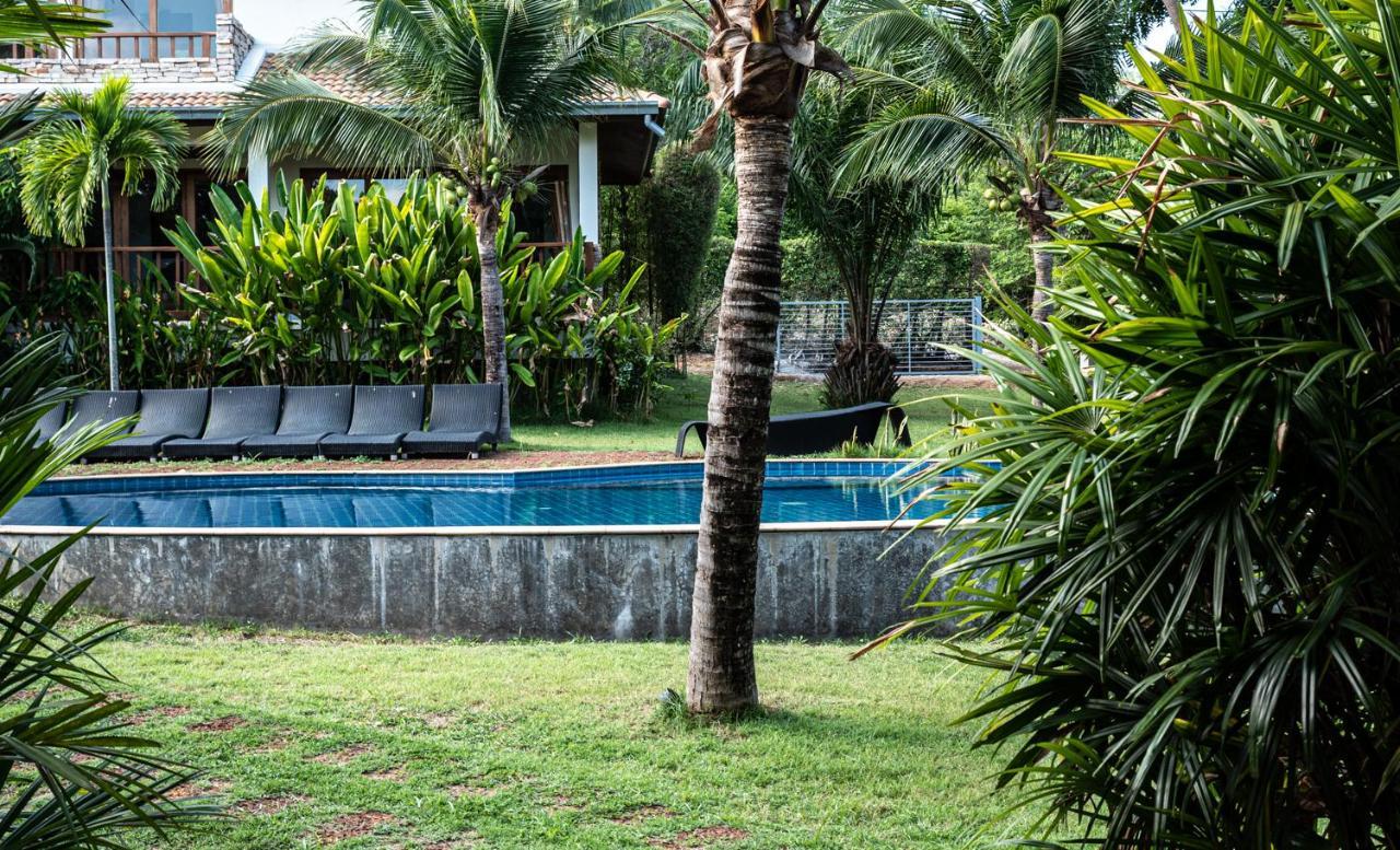 Blue Hill Residence Hua Thanon  Extérieur photo